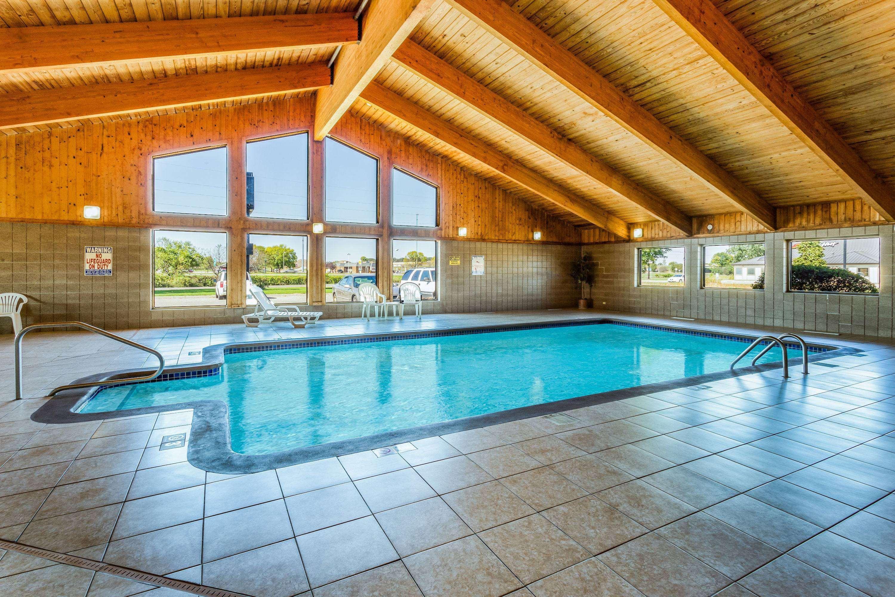 Americinn By Wyndham Blue Earth Εξωτερικό φωτογραφία