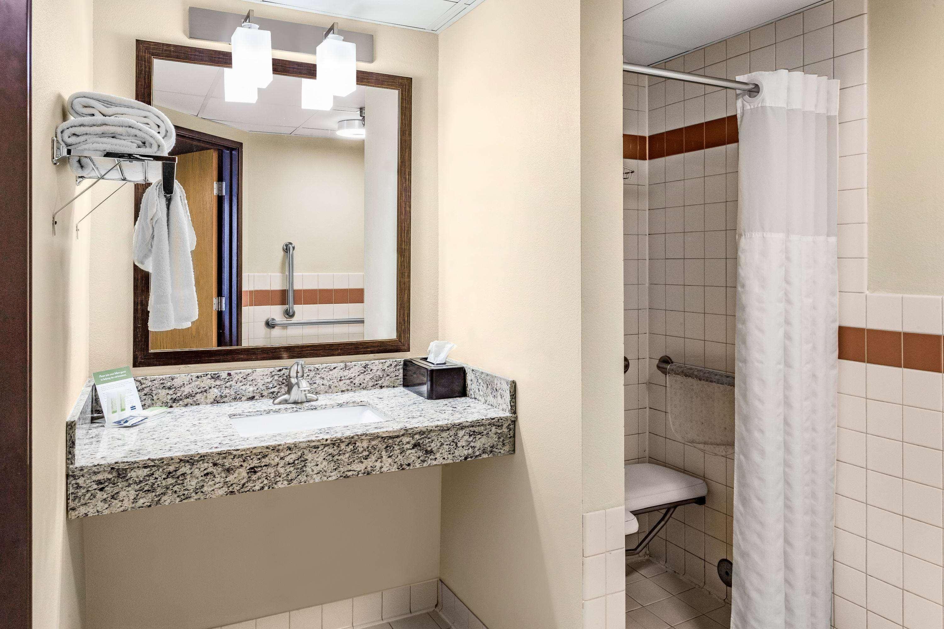 Americinn By Wyndham Blue Earth Εξωτερικό φωτογραφία