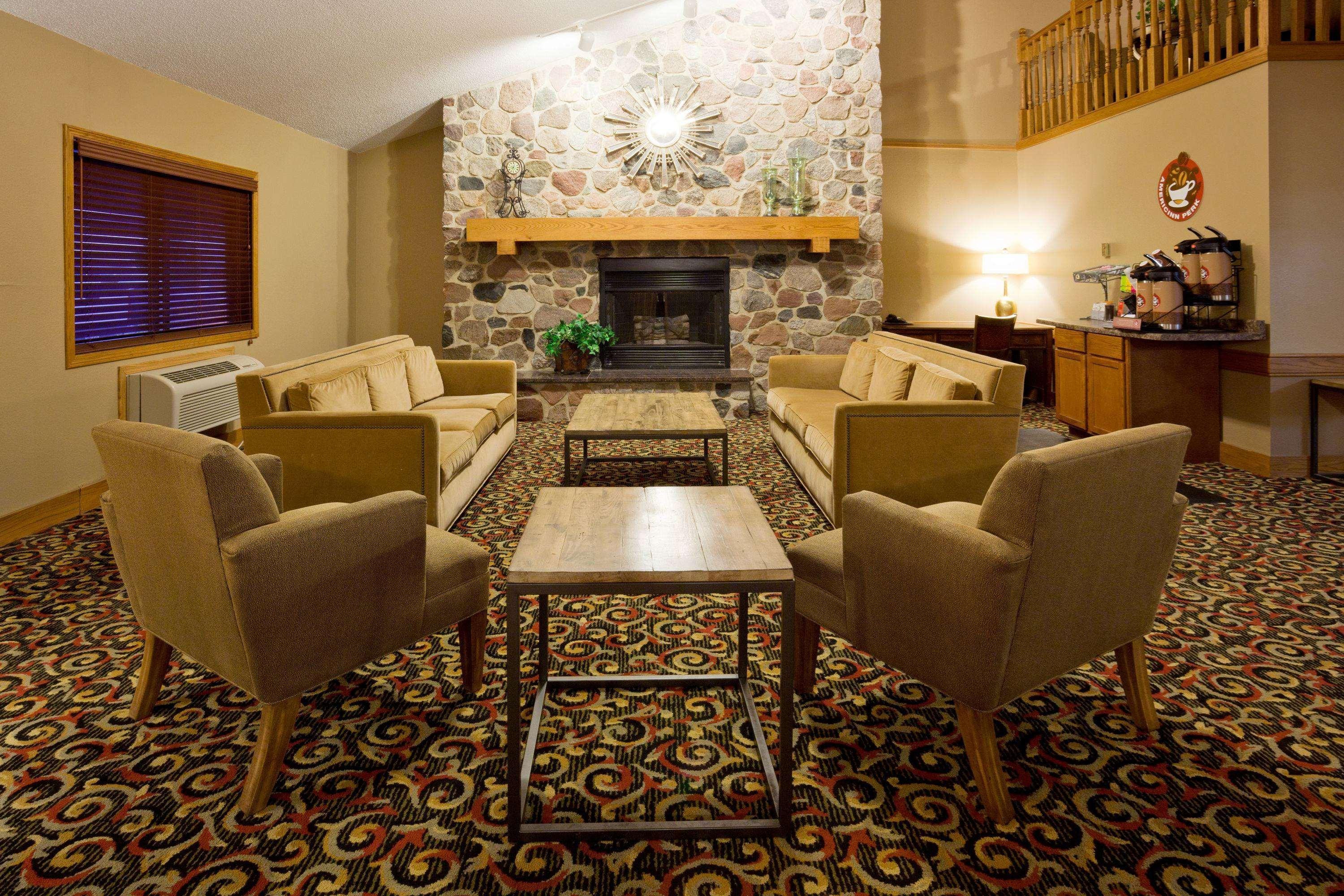 Americinn By Wyndham Blue Earth Εξωτερικό φωτογραφία